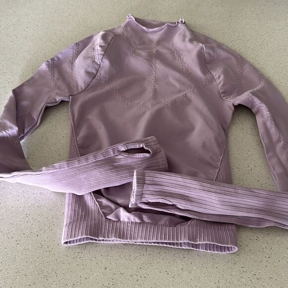 NWOT Free People Good Karma High Neck Layer Lavender XS/S Thumb Insert Active - Picture 3 of 7